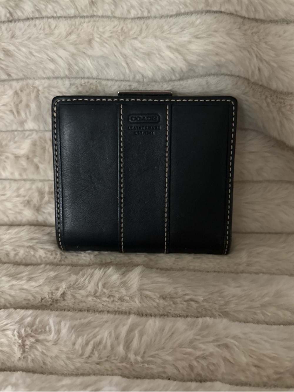 Coach Black Leather Women’s Wallet with Contrast Stitching